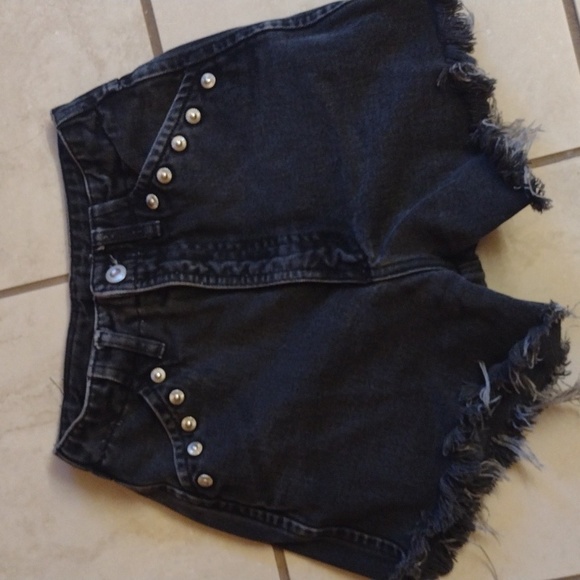 Rockies Pants - *FinalPrice!* Vintage Rockies high-rise cuttoff denim short studs black